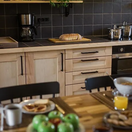 Citrus House Razáta